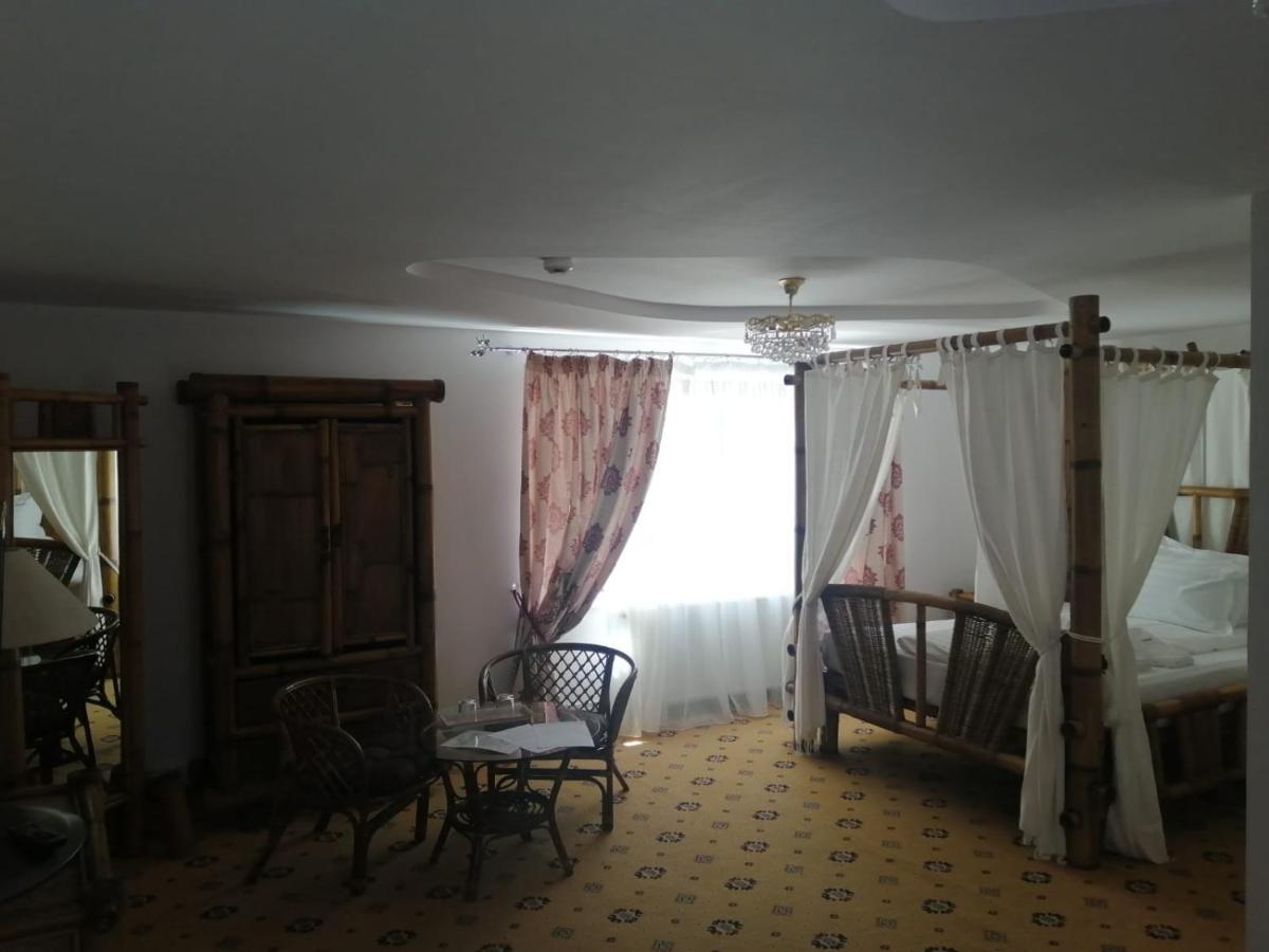 Pensiunea Rosenau Rîşnov Exteriér fotografie